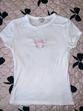 White Short-Sleeve Top with Pink Bow Embroidery